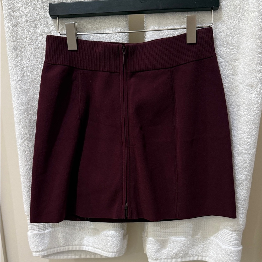 Lululemon Ribbed Knit Mini Skirt Garnet Sz Small